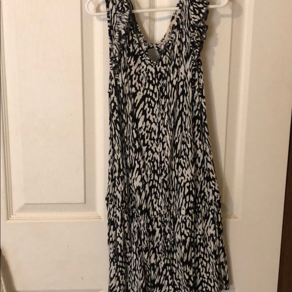 Black and white printer H&M girls romper
